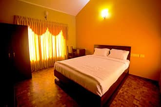 Kuttalam Heritage, Courtrallam 3